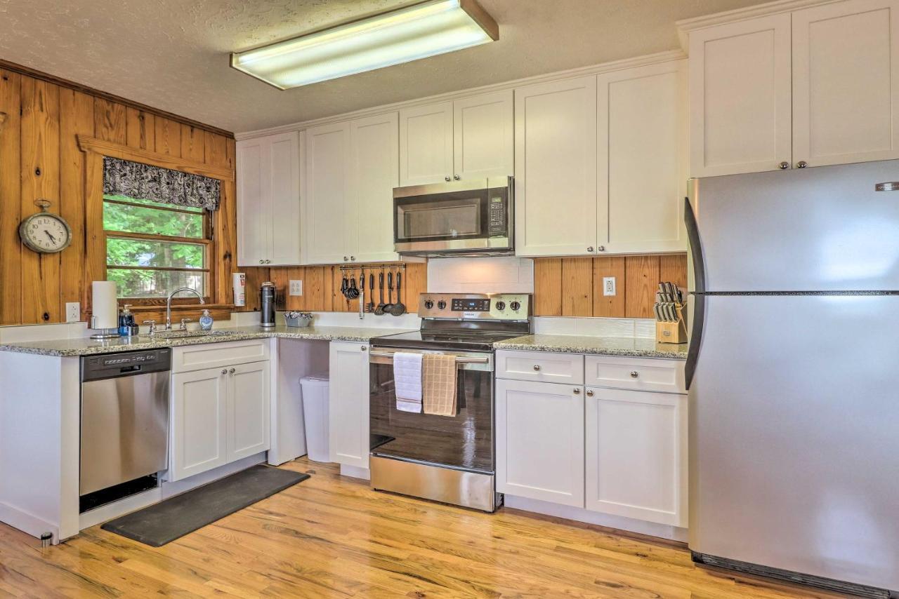 Waterfront Lake Martin Home With Grill And Beach! Eclectic Extérieur photo
