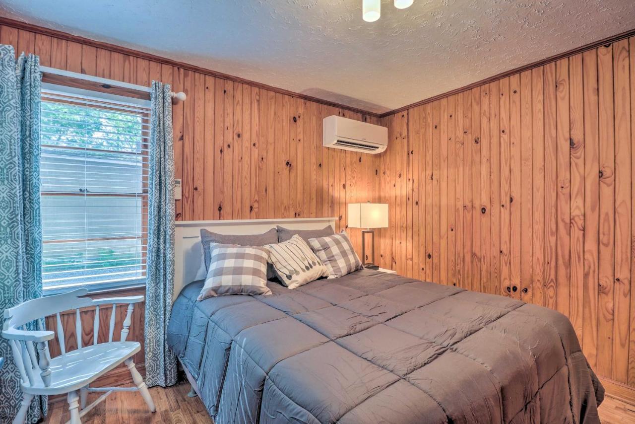 Waterfront Lake Martin Home With Grill And Beach! Eclectic Extérieur photo