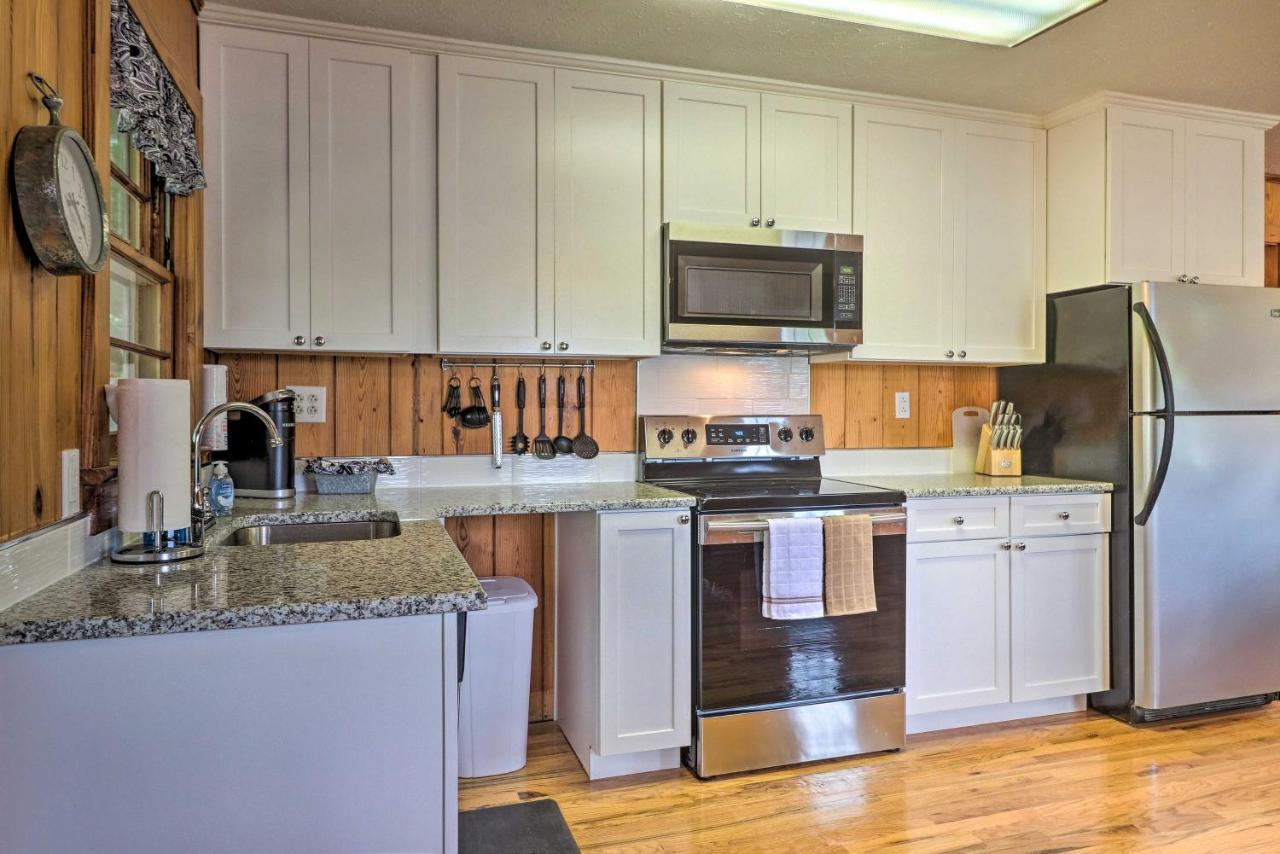 Waterfront Lake Martin Home With Grill And Beach! Eclectic Extérieur photo